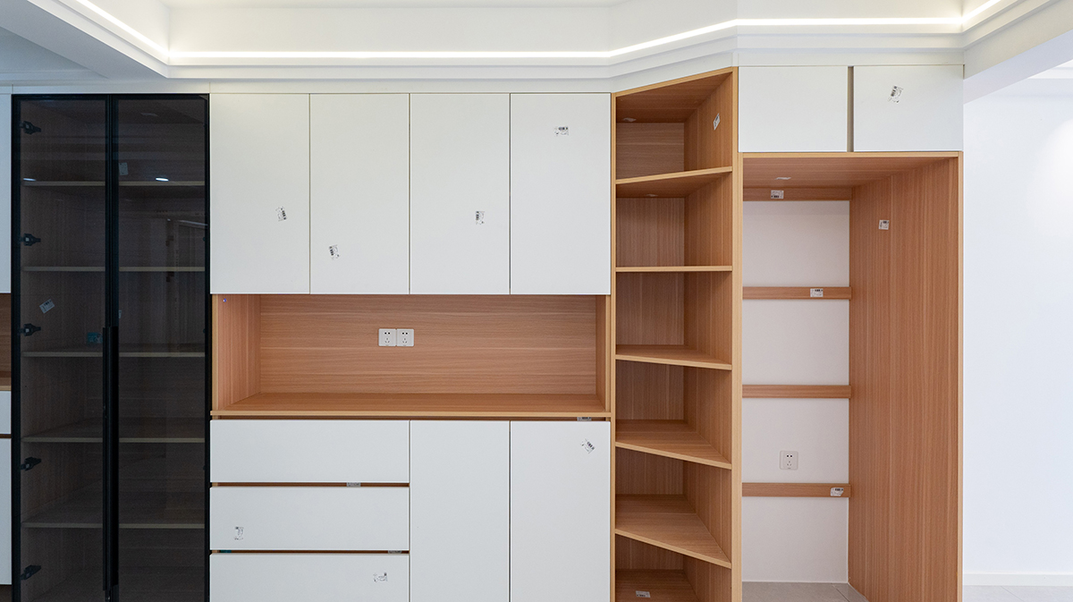 原木元素自然鋪展，質(zhì)樸雅韻悠然縈繞