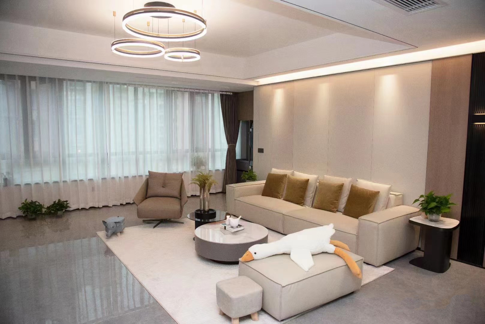 簡約風(fēng)范盡顯靜謐優(yōu)雅生活意境