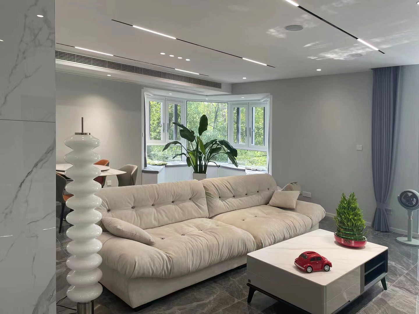 180㎡大平層裝修，現(xiàn)代簡約風明亮簡潔又大方