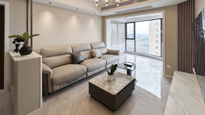 現(xiàn)代簡約風天花板！淺色系+落地窗通透感絕了