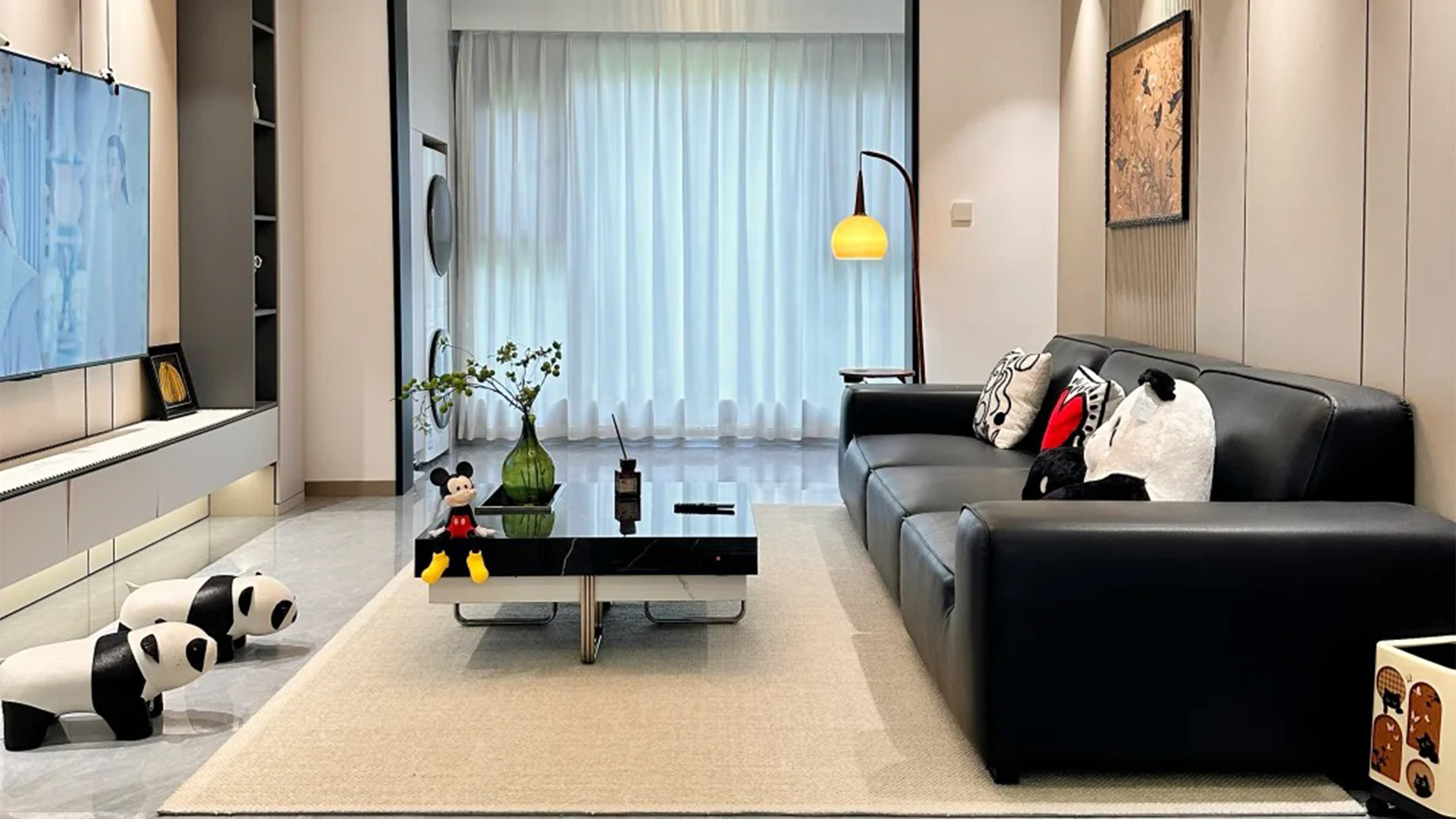 現(xiàn)代簡約風開放空間 中性色調(diào)的簡約美學