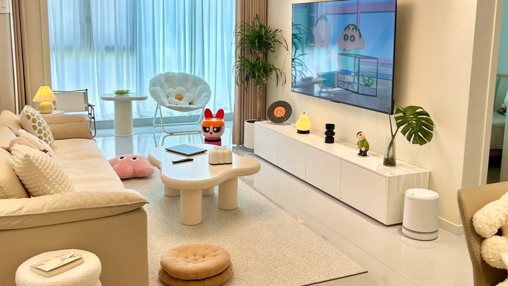 簡約風客廳美學 | 淺色系與簡約家具的溫馨對話